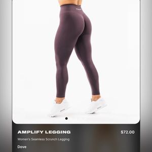 Alphalete AMPLIFY LEGGING
Women's Seamless Scrunch Legging
